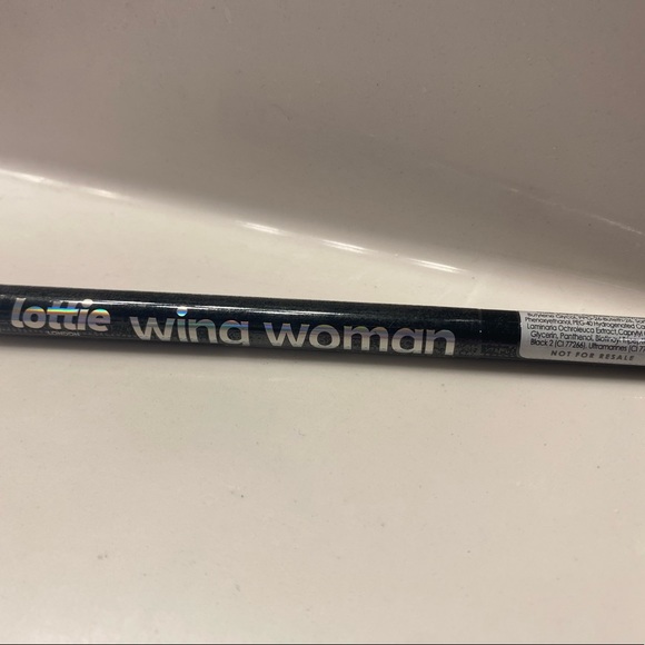 Lottie London Wing Woman Eyeliner - Picture 1 of 2